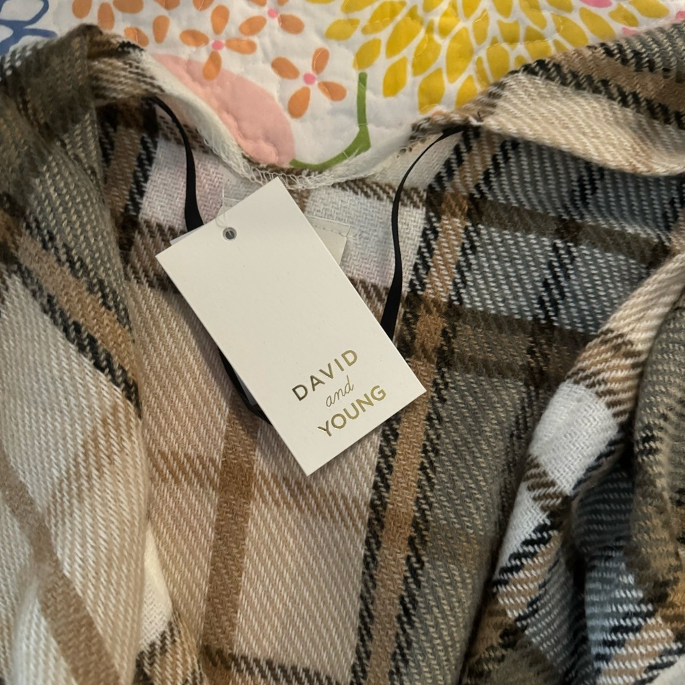 NWT one size women’s paid blanket wrap tied waist for fall - Picture 2 of 6